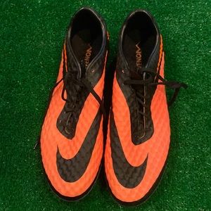 Nike Soccer crew in Cleats Vemon